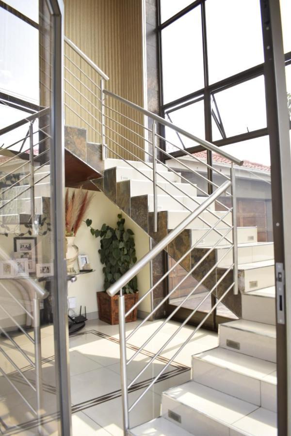 Lalela House Leilighet Johannesburg Eksteriør bilde