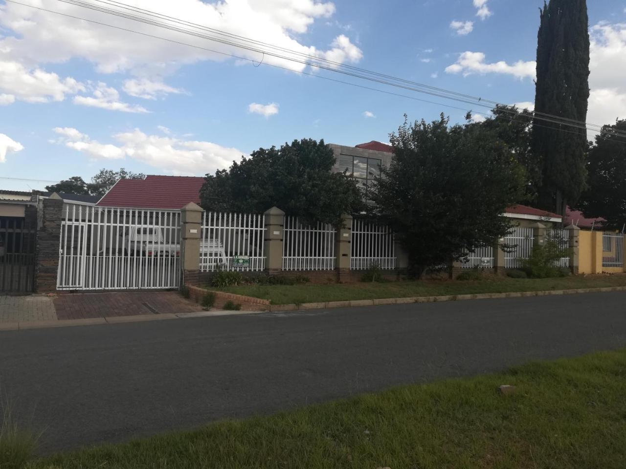 Lalela House Leilighet Johannesburg Eksteriør bilde